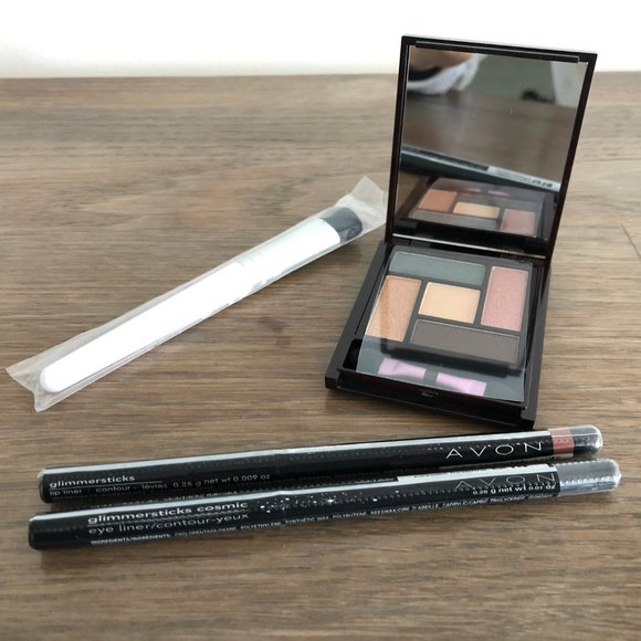 Avon Other - 3 Avon Makeup Pieces and 1 Covergirl Makeup Brush